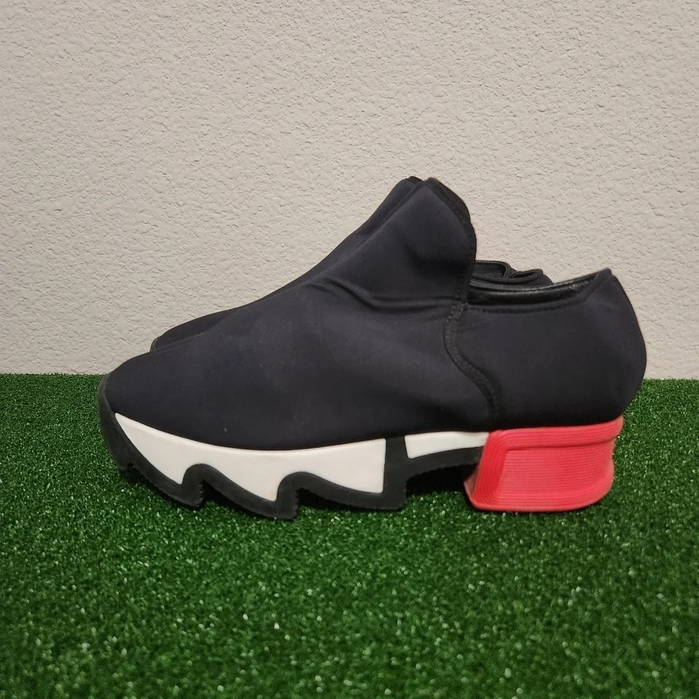Iri Women’s Wes Neoprene Low Top Sneakers Black Red size 10